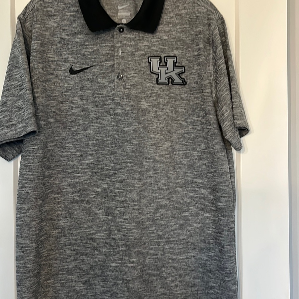 Nike size Large mens UK polo